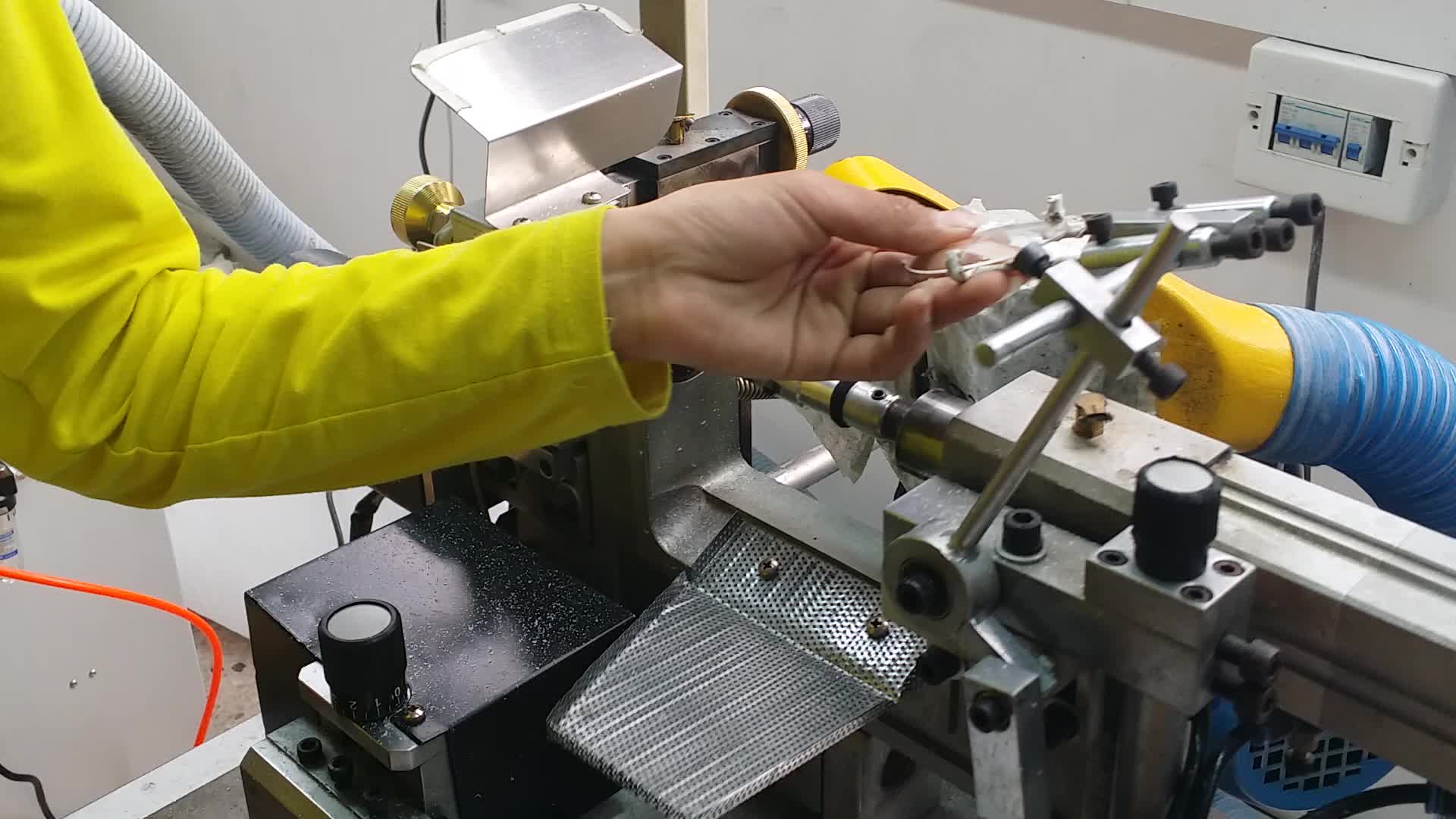 Demo Lens Cutting Machine For Glasses Frame Eyeglasses Frame Machine