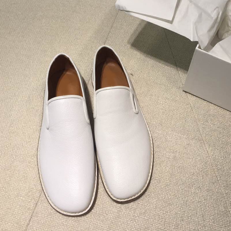 放假出行 连衣裙和小白鞋更配哦_妙汇APP_甜