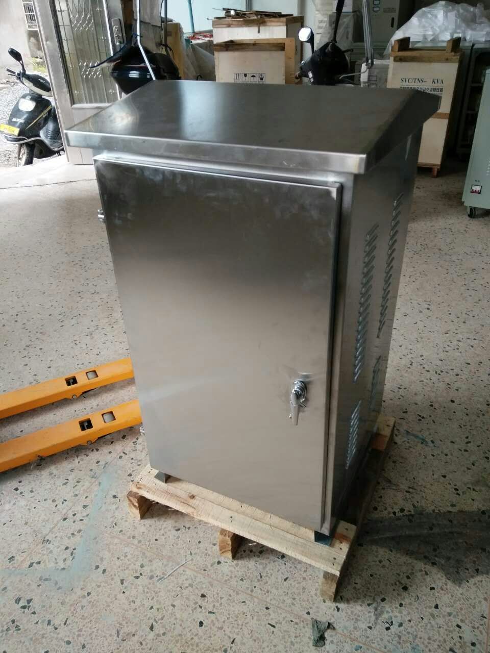 大江户外单相SVC.TND.-60kva60000w高精度全自动交流稳压器空调家在类目 五金/工具, 变压器, 普通稳压器中 - 来自Buy2taobao.com提供专业的淘宝代购服务