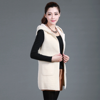 <em>马夹搭配</em>_新款声雨竹仿羊羔绒<em>毛马甲</em>2013秋冬