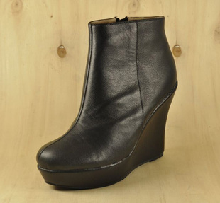  B.makowsky新款女靴正品 外贸原单超高跟坡跟真牛皮短靴裸靴
