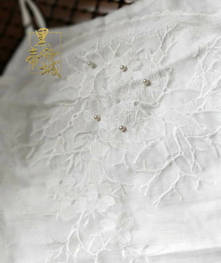 【龙宫】真丝棉绣花吊带 汉服内搭 吊带可调节 背后有松紧在类目 个性定制/设计服务/DIY, 服饰箱包定制, 服装定制, 汉服定制中 - 来自Buy2taobao.com提供专业的淘宝代购服务