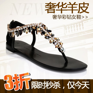  蘑菇街秋冬季新款单鞋平底鞋子真皮女鞋水钻夹脚凉鞋平跟韩版大码