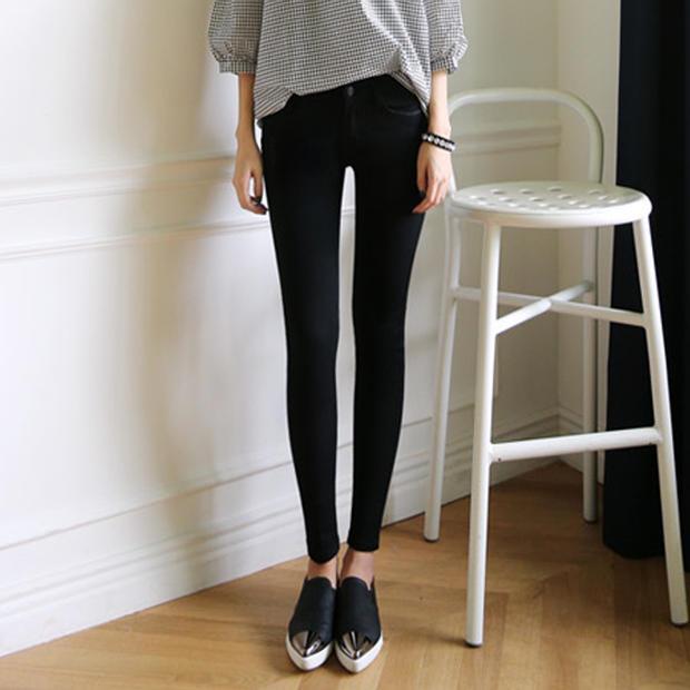 Female models have more cash than can be accounted for summer Same item Jeans Spring Pencil Pants trousers Fabric art hole elastic Spring Festivalin the Women's clothing/Boutique , Jeans category - from Buy2taobao.com to provide professional Taobao agent buy service