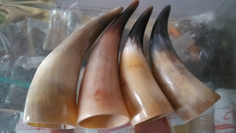 正品牛角天然牛角拔火罐.牛角拔罐牛角刮痧筒按摩点穴.家居摆件在类目 个人护理/保健/按摩器材, 经络保健器材, 刮痧片/板中 - 来自Buy2taobao.com提供专业的淘宝代购服务