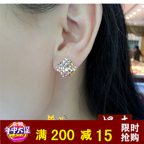 简洁大气方形款18k彩金 玫瑰金 白金耳扣耳环耳钉AU750正品女在类目 珠宝/钻石/翡翠/黄金, K金首饰, 耳饰中 - 来自Buy2taobao.com提供专业的淘宝代购服务