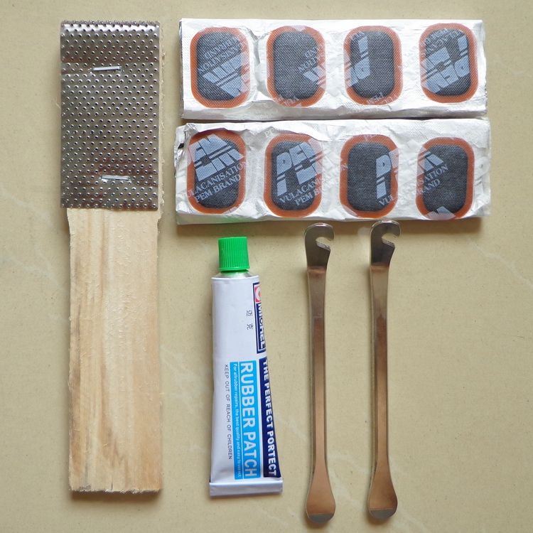 自行车补胎组合内胎修补套装工具撬胎棒胶水补胎片搓片组合|msdalam kategori Bike/Berbasikal Equipment/Parts, alat membaiki basikal, kunci tayar - dari Buy2taobao.com untuk memberikan perkhidmatan ejen Taobao profesional membeli