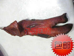  烟熏腊猪头 带耳朵猪头肉 腊猪耳 烟熏腊肉