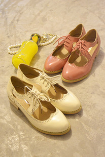  春新款  韩版英伦复古风雕花镂空平跟平底鞋单鞋女鞋