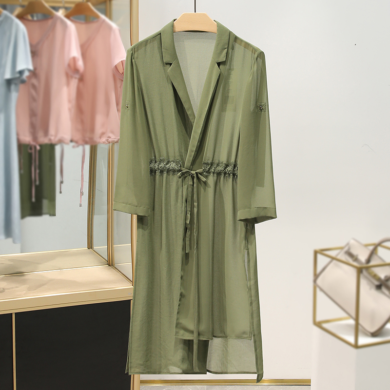 桑系列●纯色长袖慵懒风轻薄款品牌折扣夏装2019新品女装风衣在类目 女装/女士精品, 风衣中 - 来自Buy2taobao.com提供专业的淘宝代购服务