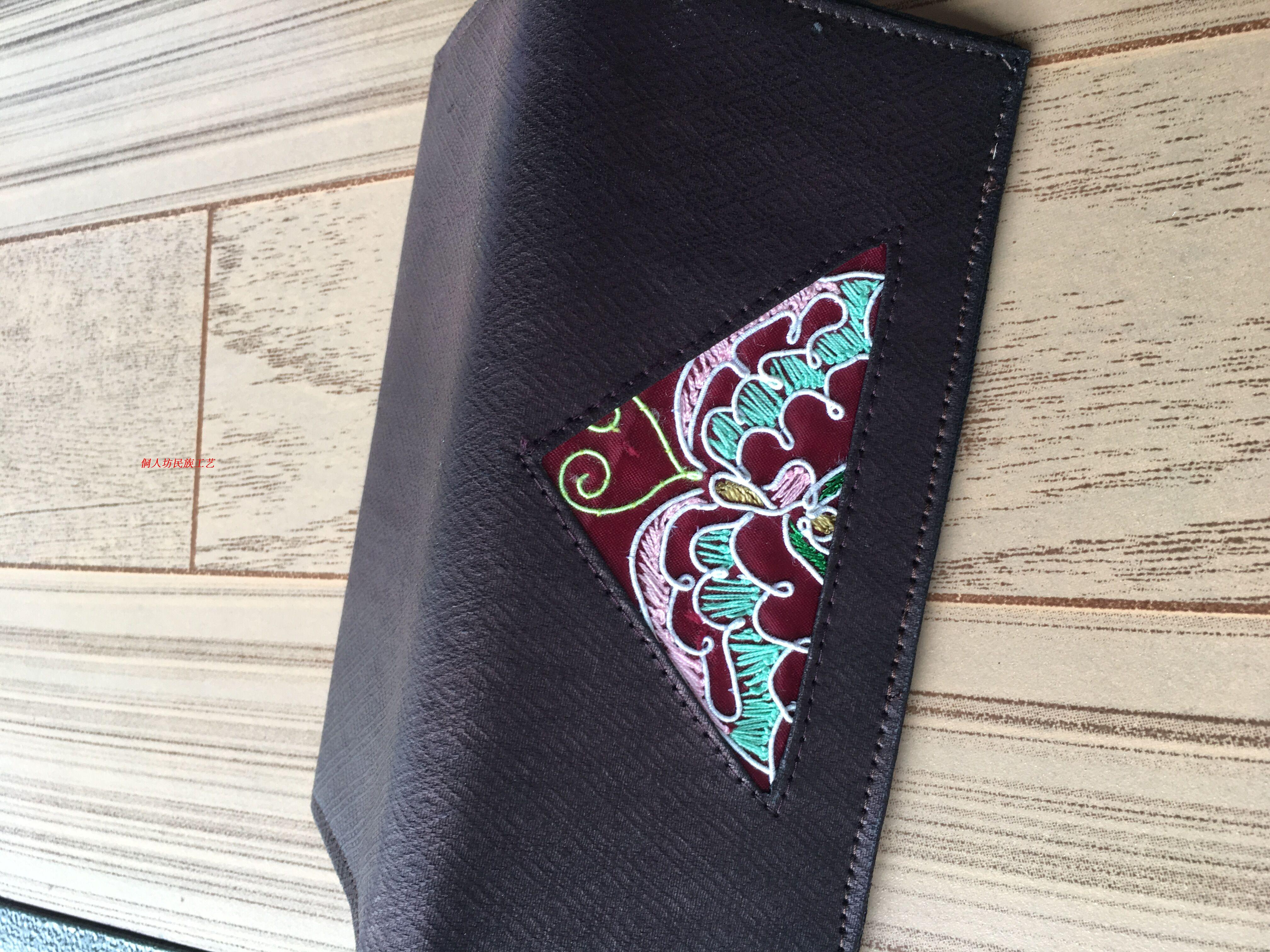 people of the Dong ethnic minority Dong cloth Ethnic style Personalized wallet Retro Simplicity manual Cotton and hemp Fabric Card Pack Ethnic minority characteristicin the Arts and crafts , Minority handicrafts , Dongs category - from Buy2taobao.com to provide professional Taobao agent buy service