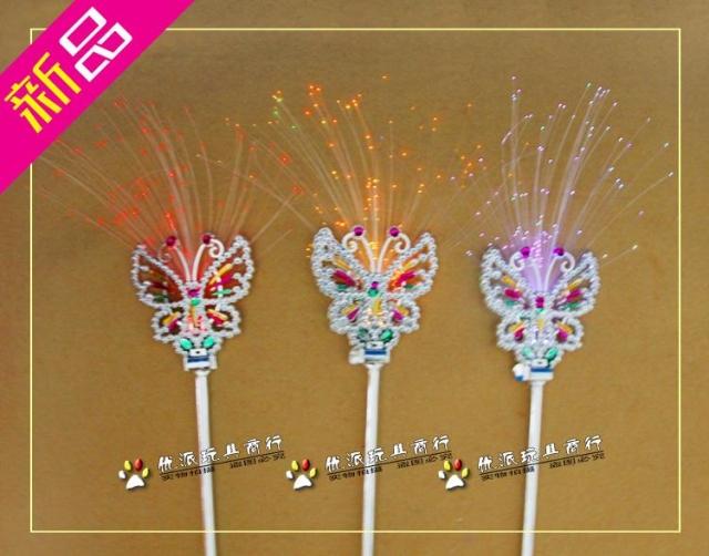圣诞节儿童用品 拍照造型魔法棒 天使棒 闪光 光纤仙女棒皇冠头箍|msdalam kategori mod main/animasi/Zhou Bian/cos/permainan papan, Parti/Magic Supplies, alat pihak/hiasan, Wing/Angel Stick - dari Buy2taobao.com untuk memberikan perkhidmatan ejen Taobao profesional membeli