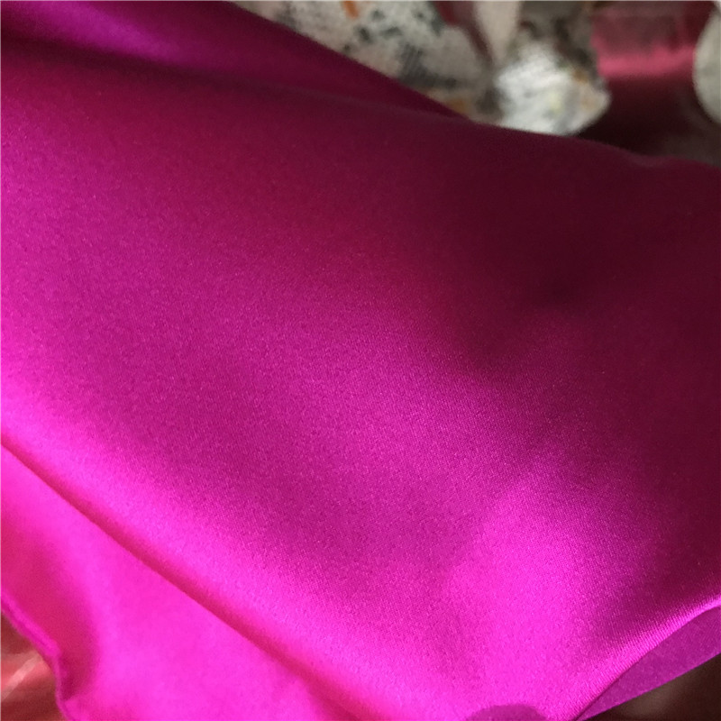 高端丝绸弹力缎纯色真丝布料服装晚礼服面料睡衣旗袍弹力缎晚礼服在类目 居家布艺, 布料/面料/手工diy布料面料中 - 来自Buy2taobao.com提供专业的淘宝代购服务