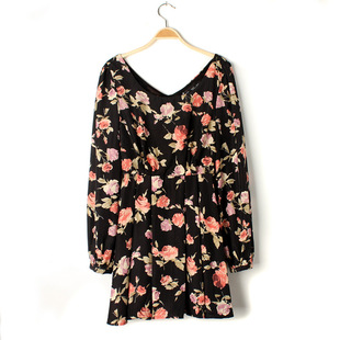 <em>白色开衫搭配内搭什么</em>颜色T恤好–淘宝服装服