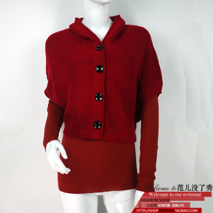 <em>毛衣搭配</em>_专柜正品牵日红 千日红1046款蝙蝠