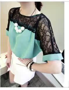  女装批发 厂家直批夏季新款一字蕾丝性感透视黑色肩部拼接雪纺T恤