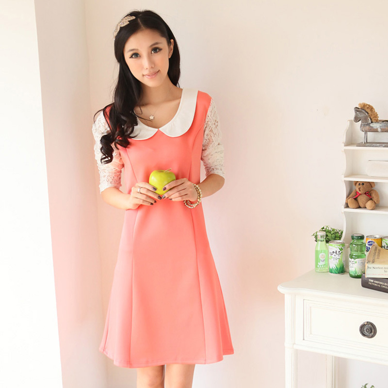 蕾丝连衣裙拼接修身...