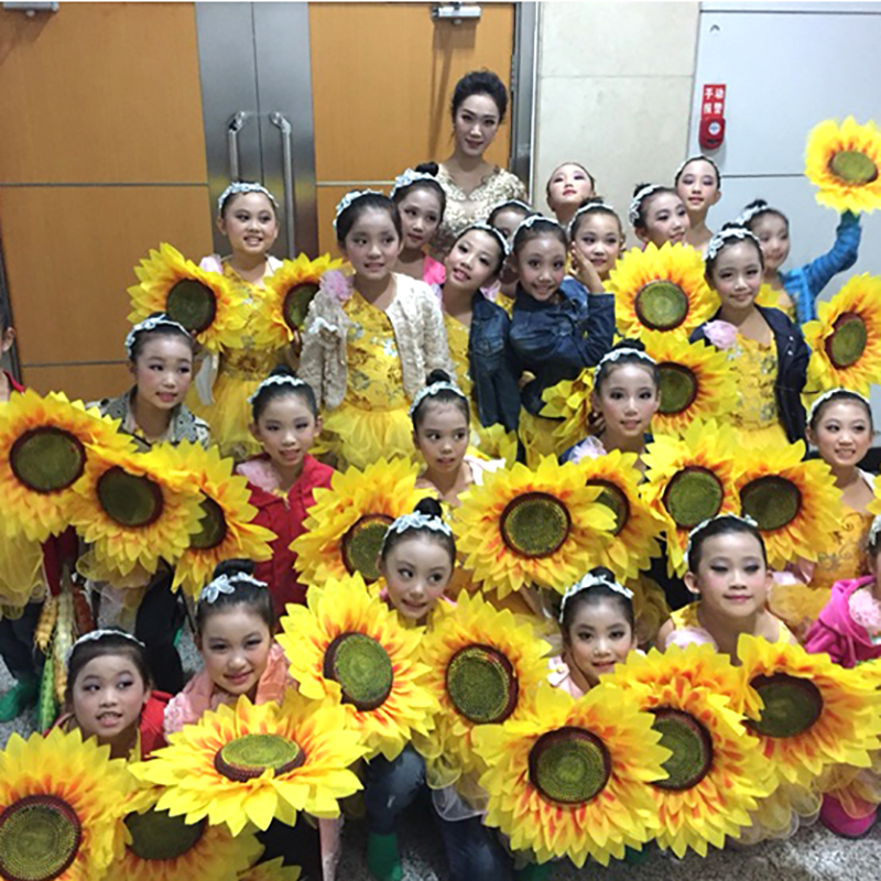 运动会开幕入场道具团体操道具向日葵道具花幼儿园舞蹈道具手拿花|msdalam kategori sukan/Yoga/kecergasan/bekalan peminat, Dance/Aerobik/Gymnastics, sorak, Lebih aksesori sorak - dari Buy2taobao.com untuk memberikan perkhidmatan ejen Taobao profesional membeli