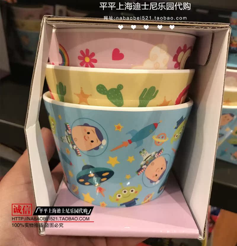 玩具总动员草莓熊巴斯胡迪儿童餐具套装碗喝水杯子迪士尼乐园正品|msdalam kategori pinggan mangkuk, pinggan mangkuk, Bowl - dari Buy2taobao.com untuk memberikan perkhidmatan ejen Taobao profesional membeli