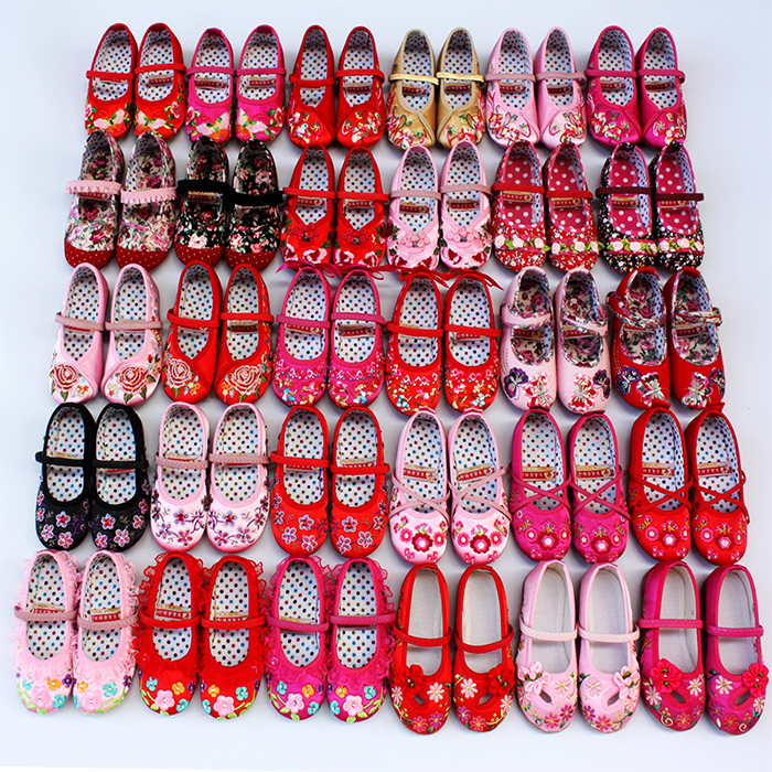 children Embroidered shoes girl Cloth shoes Hanfu student Princess shoes manual Old Beijing Ethnic style perform Dancing shoesin the Shoes/Baby Shoes/Parent-child shoes , Traditional shoes/Hand-woven shoes category - from Buy2taobao.com to provide professional Taobao agent buy service