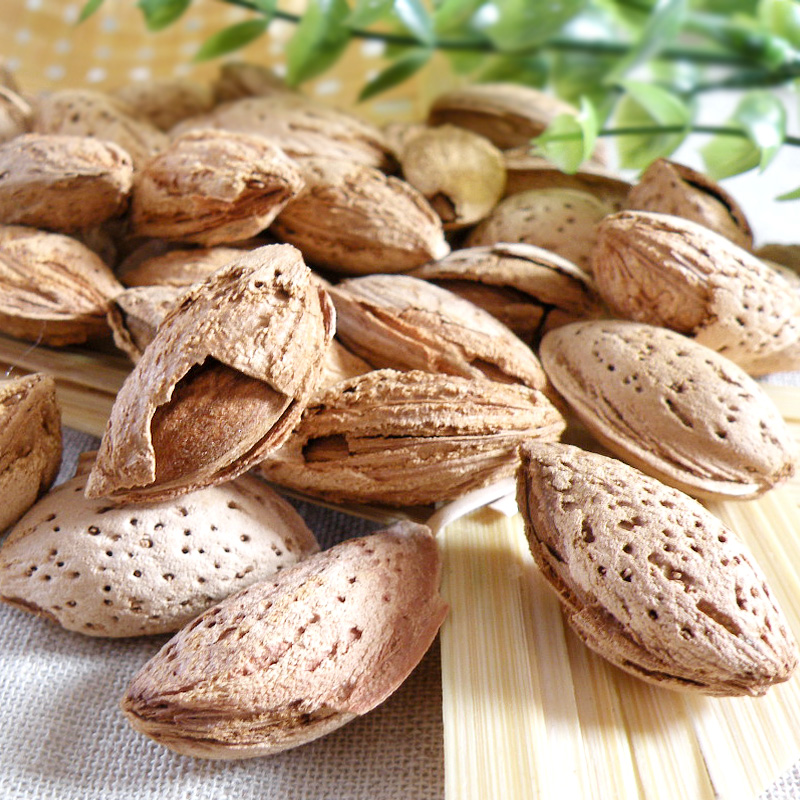 Recommended dried fruit Xinjiang Original flavor Pellicle Almond Delicious snacks Almonds bulk 500gin the Snacks/Nuts/Specialty , Hickory/Nuts/Roasting , Almonds/Almond category - from Buy2taobao.com to provide professional Taobao agent buy service
