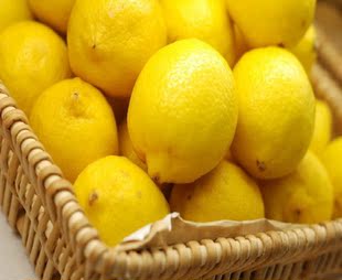  安岳柠檬 新鲜柠檬 新鲜水果 三级果 2.7元一斤限时特价