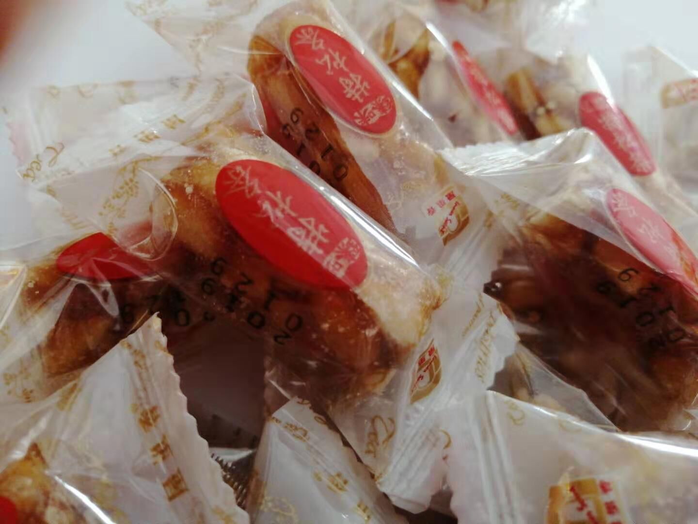 Shanghai specialty Xinli House Fragrance Zhenwei Special Pine strip honey Sugar Pine 250 gram Over one hundredin the Snacks/Nuts/Specialty , Sweets and snacks/Jelly/Pudding , Candy category - from Buy2taobao.com to provide professional Taobao agent buy service