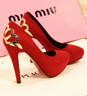  TopHits13春款红色婚鞋 韩国官网同款公主鞋金属饰防水台高跟单鞋