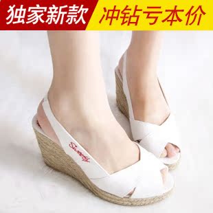  特价夏白色甜美鱼嘴坡跟厚底女式凉鞋罗马复古高跟帆布面外贸鞋子