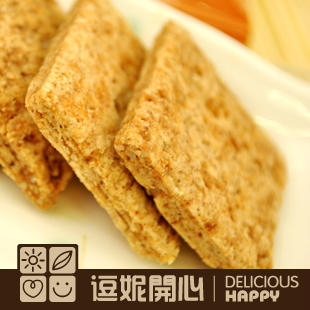  【九块邮独享】逗妮开心 多味方块酥 台湾特产 进口代餐饼干350g