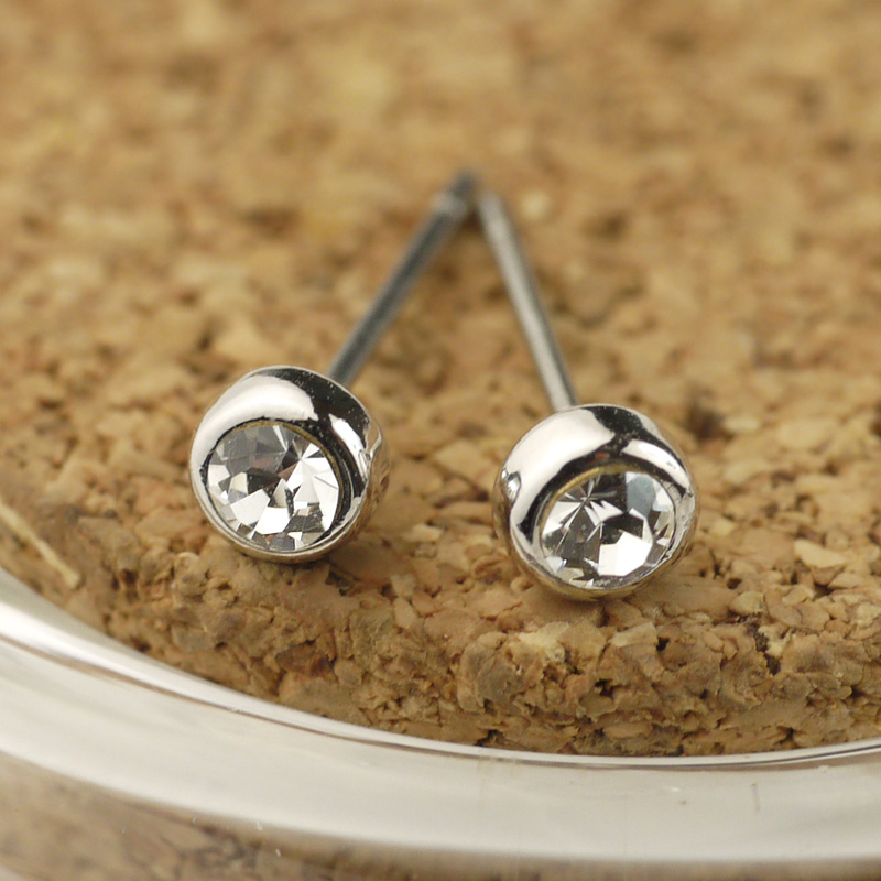 气质时尚闪亮单钻...