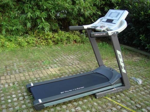 Электрическая Беговая дорожка Paramount Fitness 7 85te