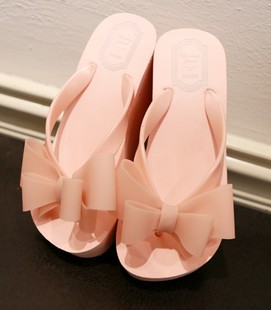  人气单品！snidel新款蝴蝶结人字拖 夹脚坡跟拖鞋 厚底女拖鞋