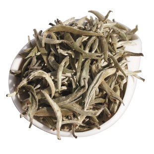  君点茶叶 年新茶 白毫银针贡品白茶 头采全芽清香 散装 特价