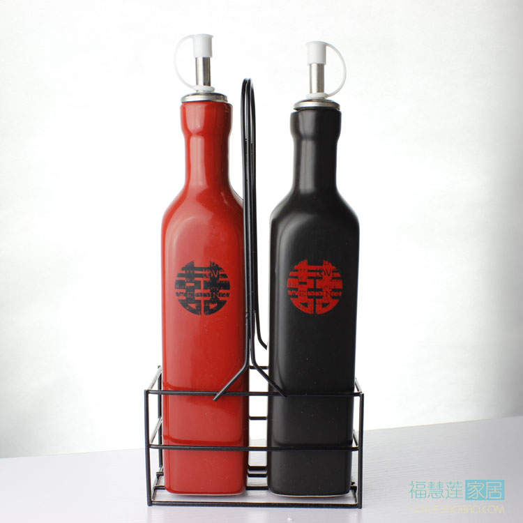厨房用品陶瓷油瓶欧式调料盒 红黑3件套酱油瓶醋瓶 创意结婚礼物 厨房用品陶瓷油瓶欧式调料盒 红黑3件套酱油瓶醋瓶 创意结婚礼物