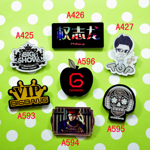  最新款权志龙徽章bigbang权志龙文字胸针top  GD VIP