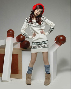 2013秋冬新款<em>韩版</em>女士<em>长款毛衣</em>修身<em>韩版瘦身</em>