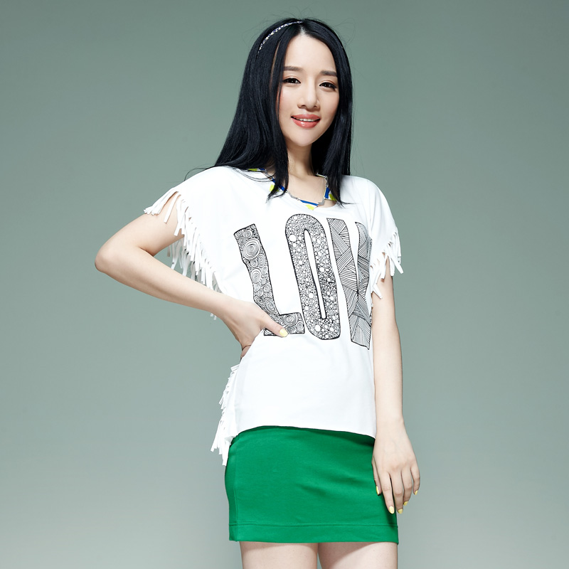 流苏宽松版印花T恤...