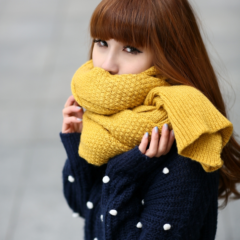 女士纯色保暖围巾...