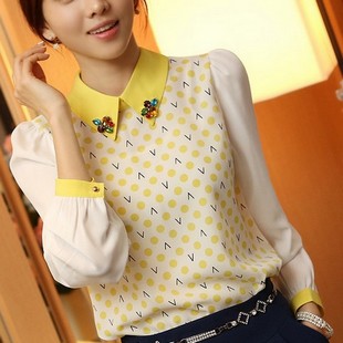 百搭印花雪纺衫...