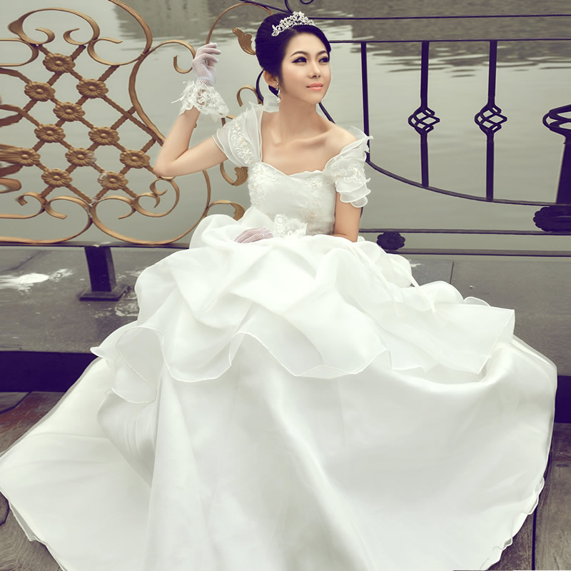 2013新款 婚纱礼服韩版韩式甜美公主 一字肩荷叶蓬蓬抹胸齐地婚纱 2013新款 婚纱礼服韩版韩式甜美公主 一字肩荷叶蓬蓬抹胸齐地婚纱
