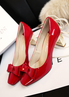  新款MIU家欧美蝴蝶结中跟单鞋真皮结婚鞋子红色新娘鞋女包邮