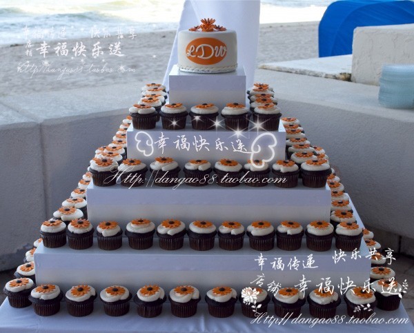 翻糖杯子蛋糕cupcake 甜点 冷餐区 小花纸杯蛋糕 甜品塔小甜点 翻糖杯子蛋糕cupcake 甜点 冷餐区 小花纸杯蛋糕 甜品塔小甜点