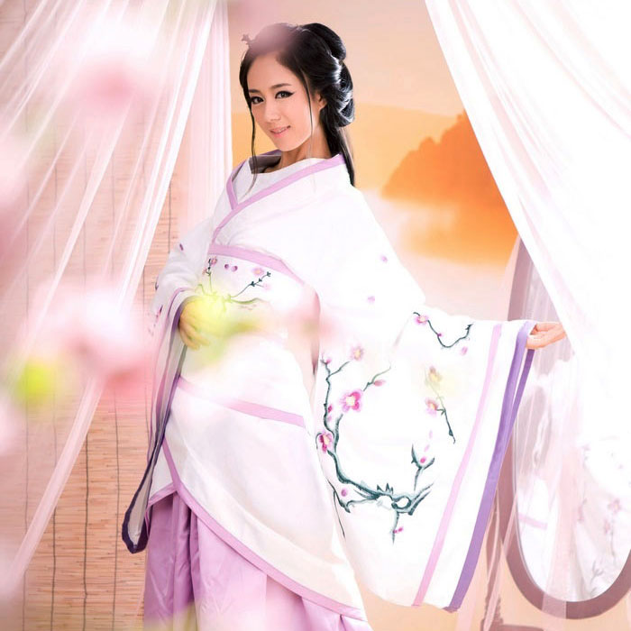 新款汉服女古装白色美人心计家人子汉服绣花演出服古典舞寒梅实物在类目 女装/女士精品, 唐装/民族服装/舞台服装, 民族服装/舞台装中 - 来自Buy2taobao.com提供专业的淘宝代购服务