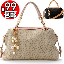 2013 new middle-aged female package mother package Messenger Bag in shoulder slanting cross bag in the elderly Ms. bags Europe, the United States and the summer of