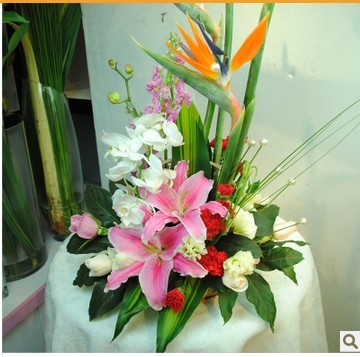 上海花店 艺术造型插花 精美台式花篮祝福慰问鲜花上海鲜花速递