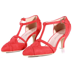  夏季新款凉鞋 复古尖头小红鞋 细跟镂空单鞋 女式水钻鞋