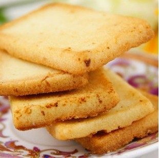  湖南特产白鹤铁板鸡蛋煎饼干约20g 比面包干好吃的饼干零食 包邮