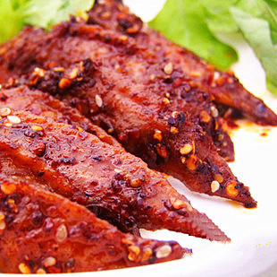  云南特产美味!麻辣留香入味！冬冬 咚咚 东东 麻辣鸡翅尖42克