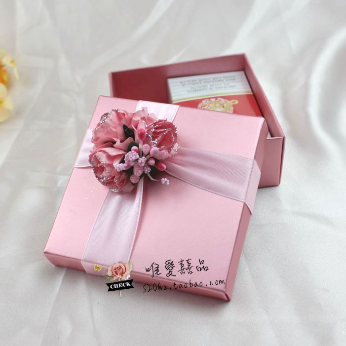 结婚季爆款欧式个性喜糖盒子 婚礼大糖果盒可装烟喜蛋盒金色/红色 结婚季爆款欧式个性喜糖盒子 婚礼大糖果盒可装烟喜蛋盒金色/红色